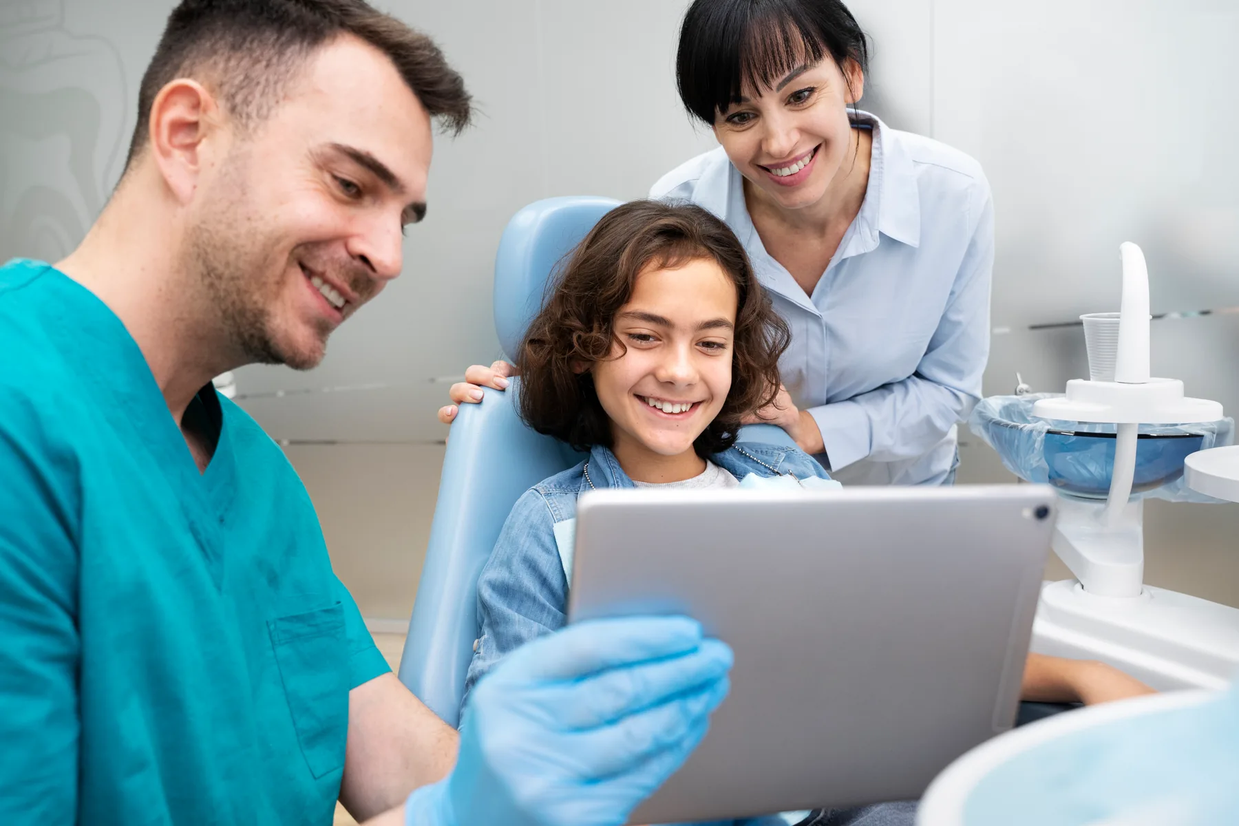 Family dental appointment for children's growth and prevention guidance