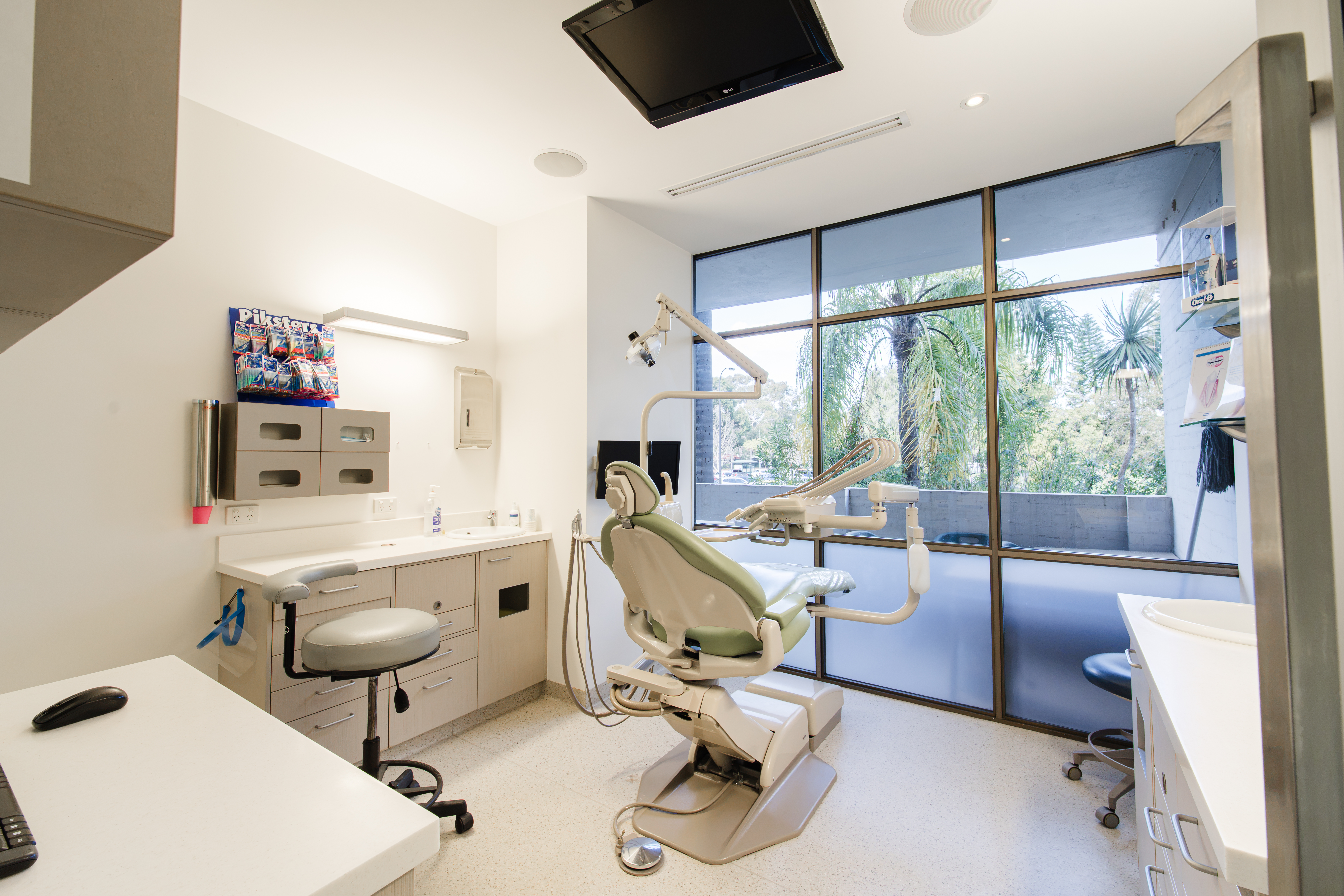 Dentures clinical checks at Signature Dental