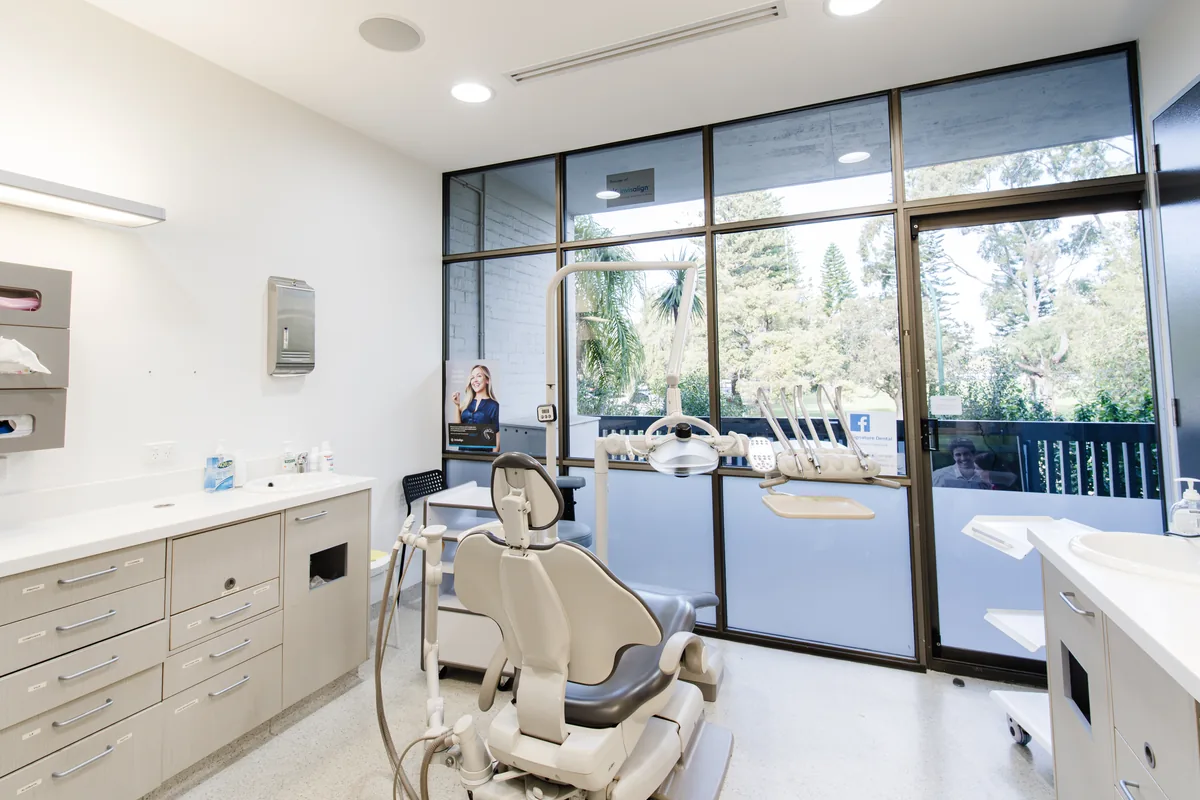 Nitrous oxide discussion during a dental support appointment